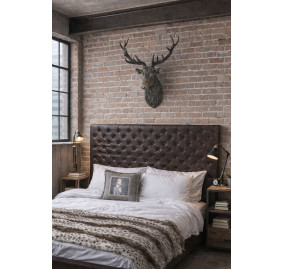 VINTAGE LEATHER WALLMOUNT PANEL