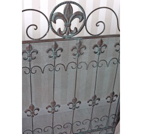 FLEUR DE LIS FIREPLACE PROTECTION